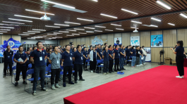 Средњи и виши менаџери имају комуникацијску обуку у Рхино-у