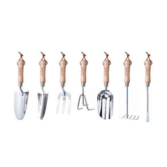 Ручно рађени баштенски алати